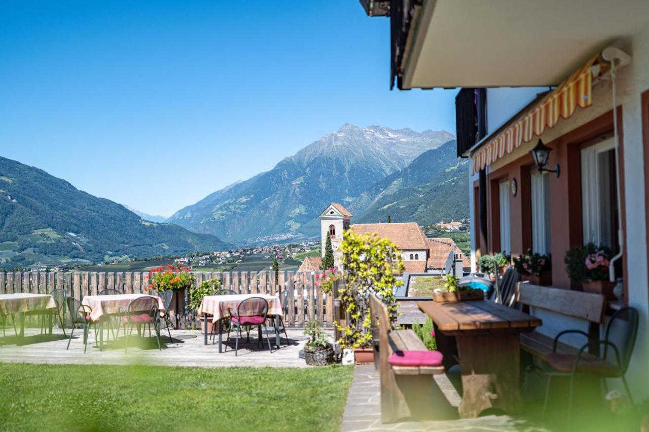 Garni Duerrenstein Hotell Schenna Exteriör bild